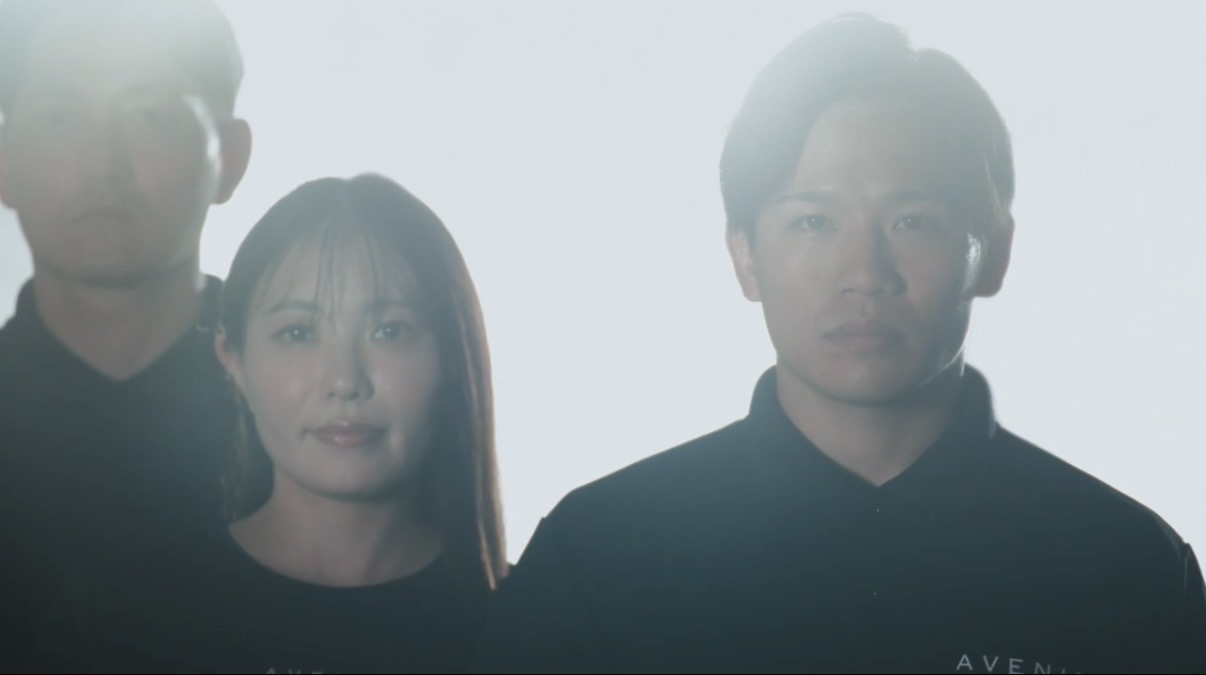 アヴニールのトレーナー3名 CM出演カット